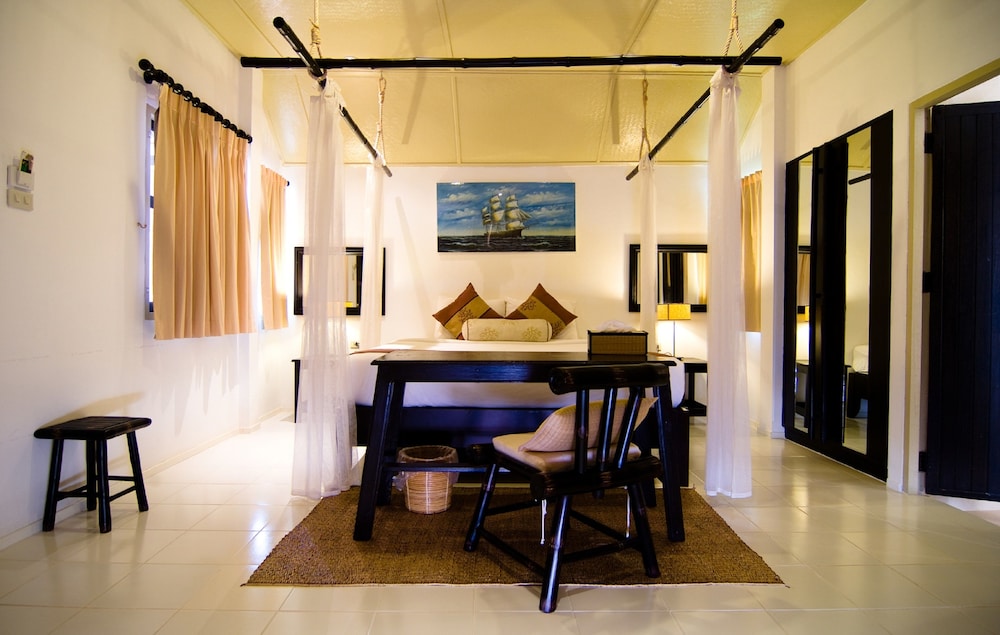lawana escape beach resort