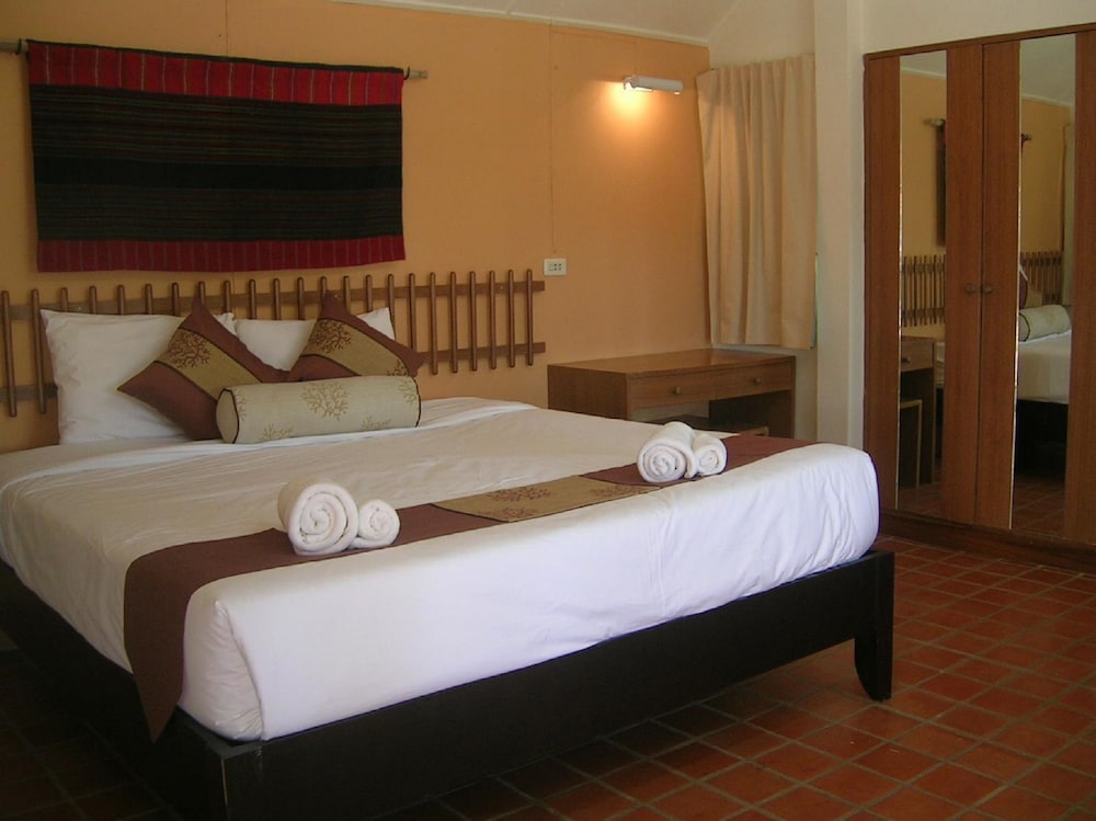 lawana escape beach resort