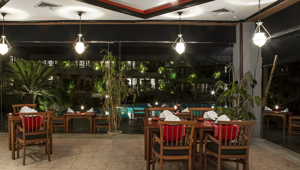 royal palms beach hotel