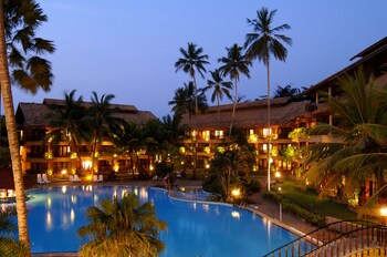 Royal Palms Beach Hotel,Colombo>>Bentota,4 star