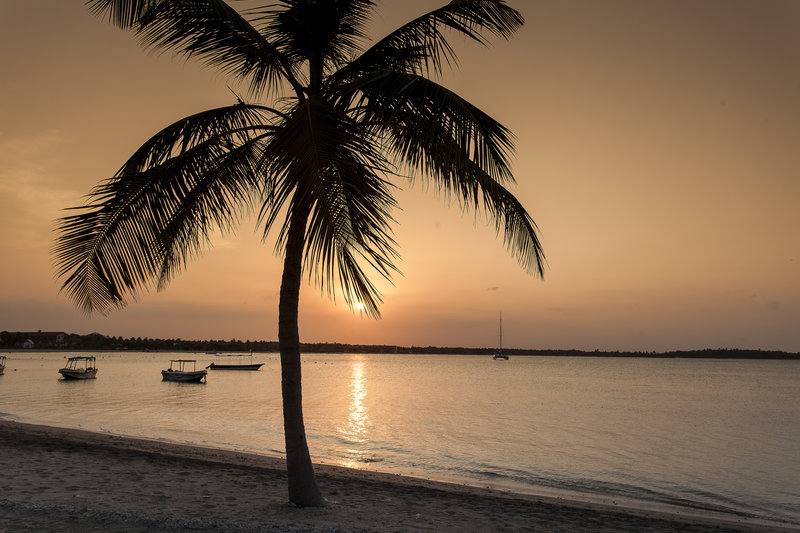 amaya beach pasikudah