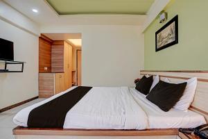 collection o 61748 guru heritage kalamboli