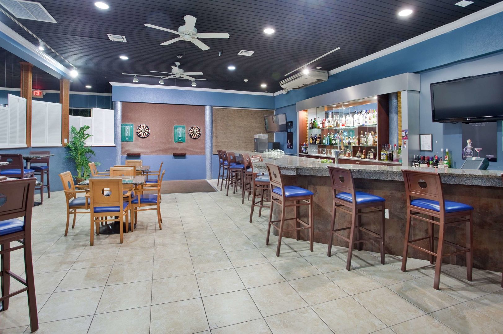 holiday inn resort grand cayman by ihg
