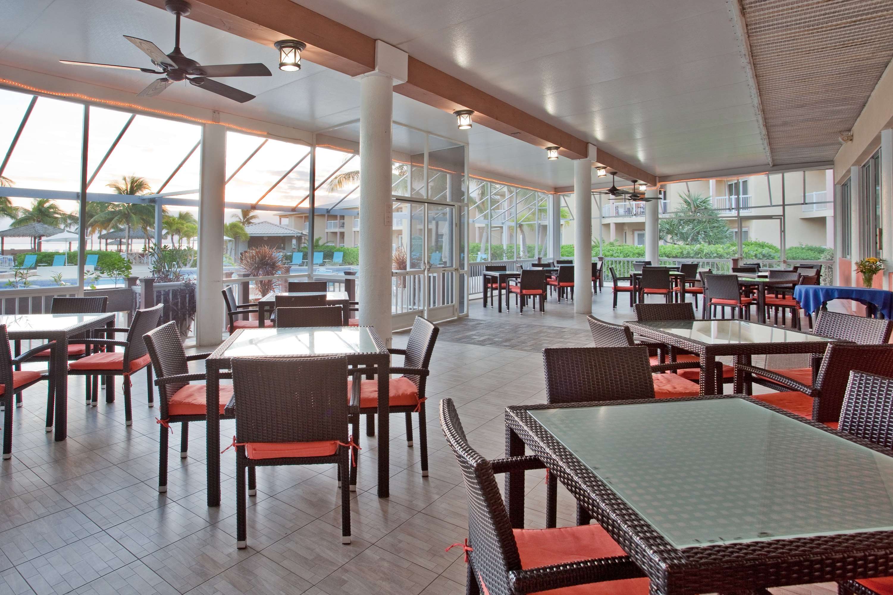 holiday inn resort grand cayman by ihg