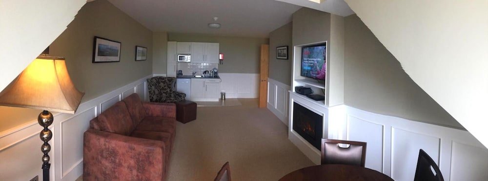strandhill lodge and suites