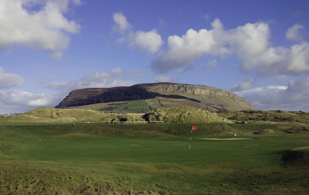 strandhill lodge and suites