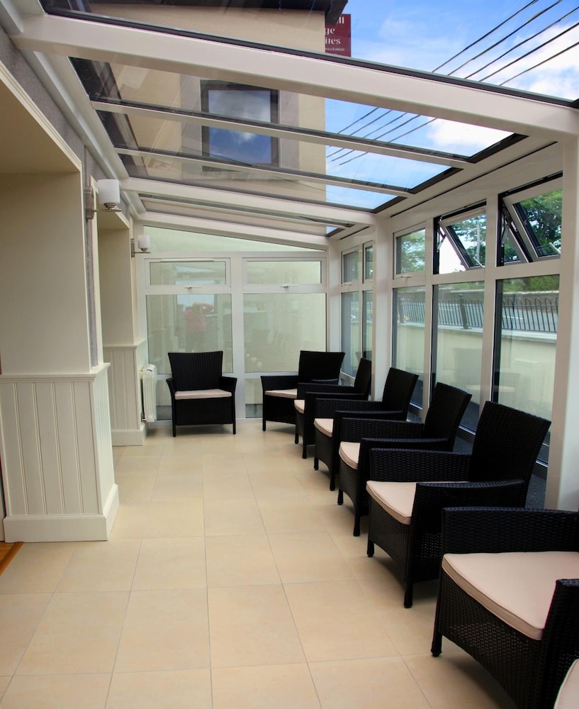 strandhill lodge and suites