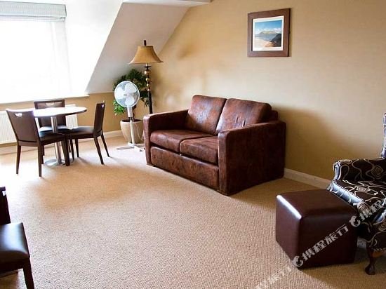 strandhill lodge and suites