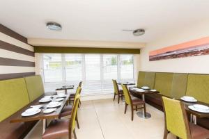 strandhill lodge and suites