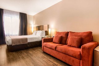 Econo Lodge Inn & Suites,Quebec>>L'ancienne-Lorette,2 star