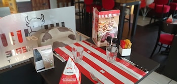 kyriad aix les milles plan de campagne