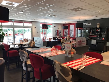 kyriad aix les milles plan de campagne