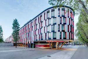 Hilton Garden Inn Stuttgart Neckar Park,Schwieberdingen>>Bad Cannstatt,4 star