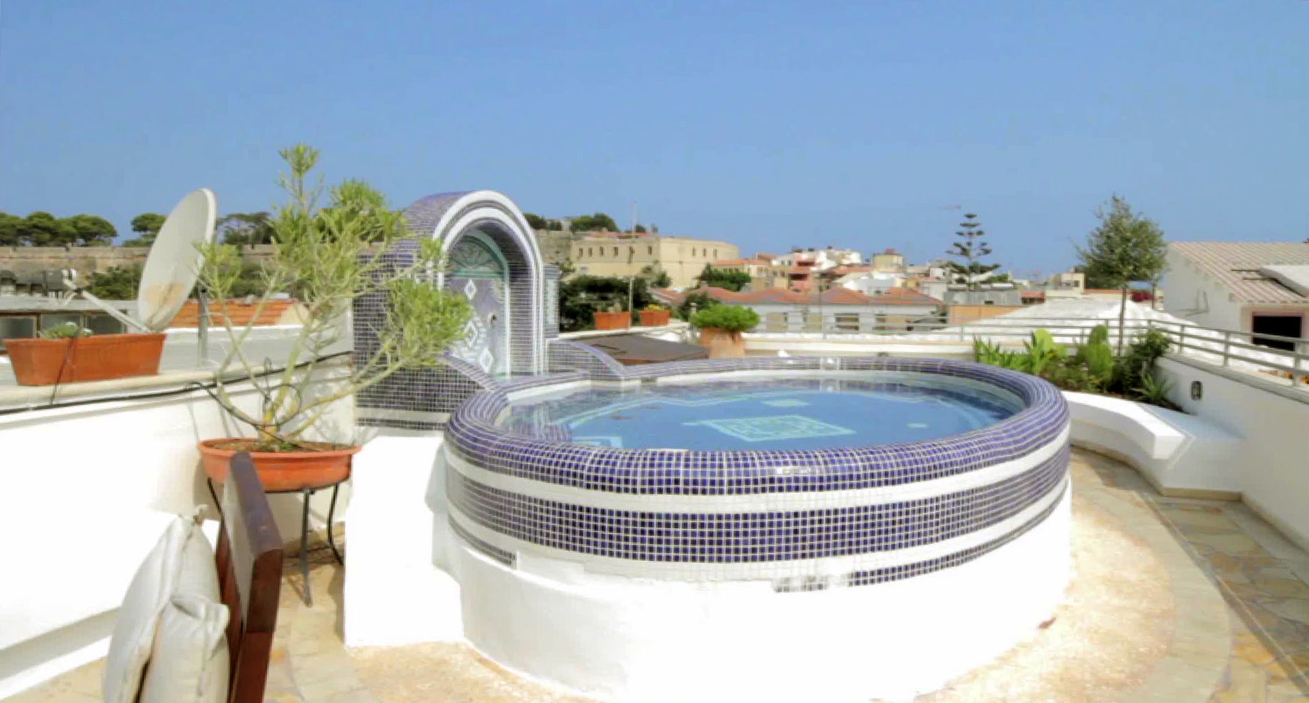 avli lounge apartments