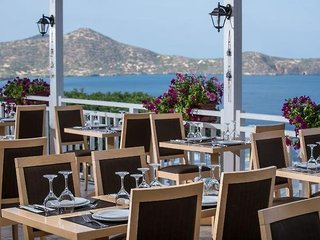 elounda ilion hotel bungalows