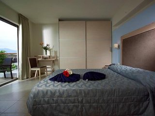 elounda ilion hotel bungalows