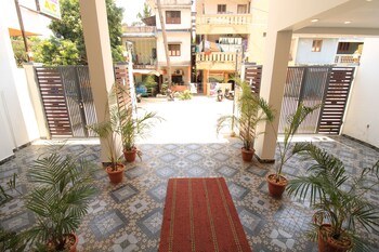 sri sathiya sai residency