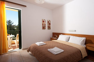 Asterias Village Resort,59 Europis Street,4 star