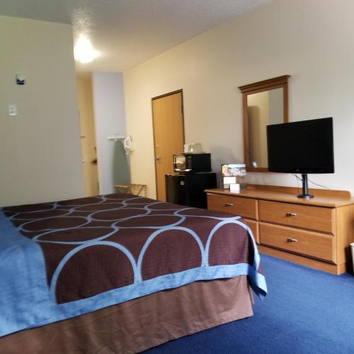Super 8 By Wyndham Cobleskill Ny,Cobleskill>>Cherry Valley,3 star