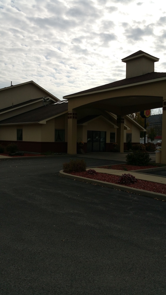 super 8 by wyndham cobleskill ny
