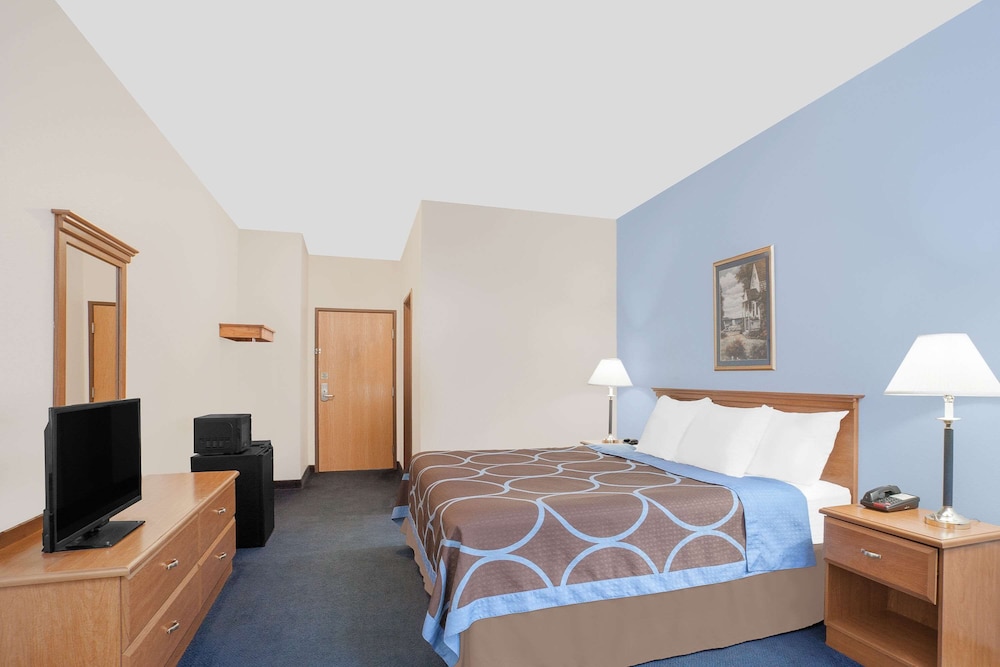 super 8 by wyndham cobleskill ny