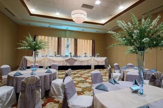 hilton garden inn cedar falls
