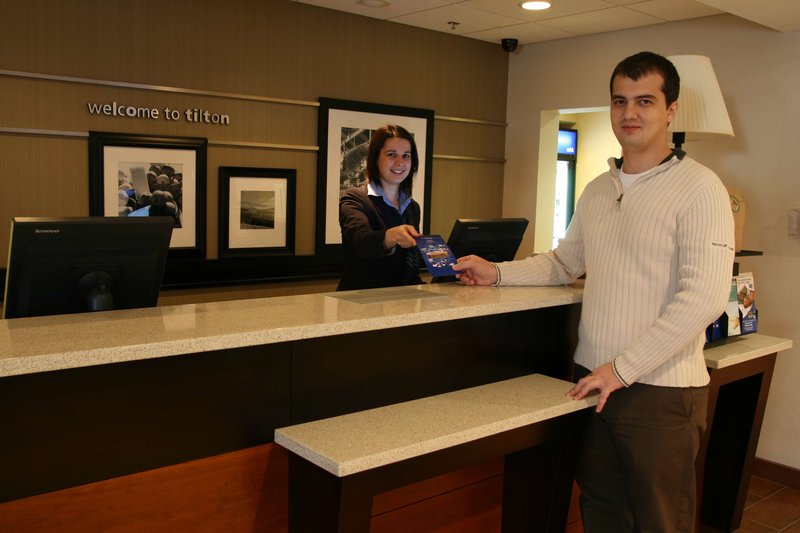 hampton inn and suites tilton