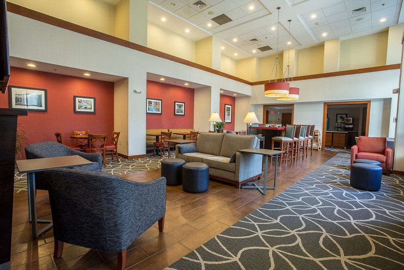 hampton inn and suites tilton