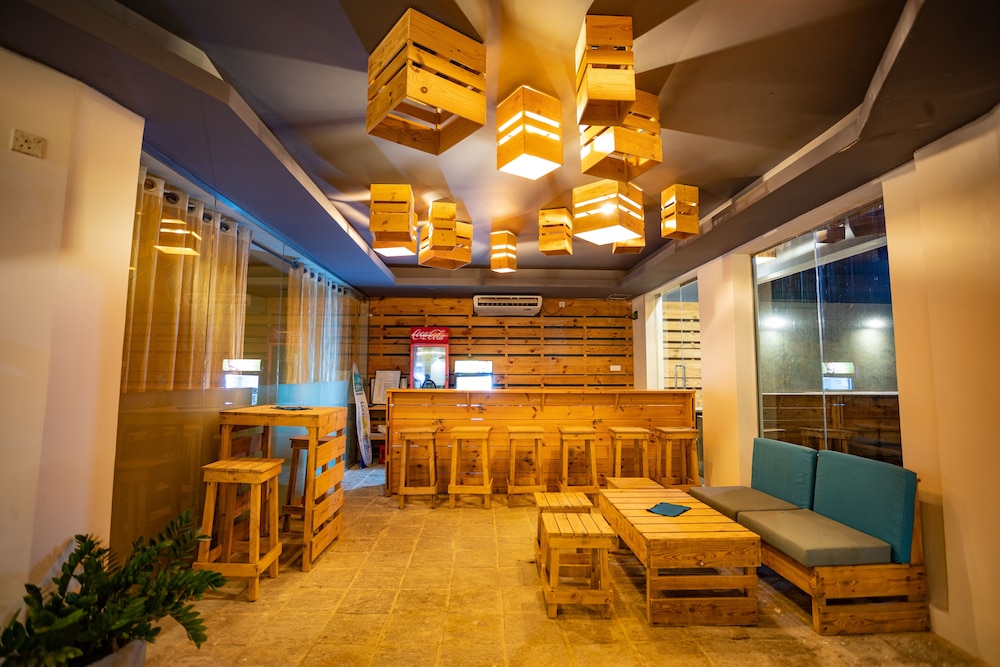 hikkaduwa beach hotel