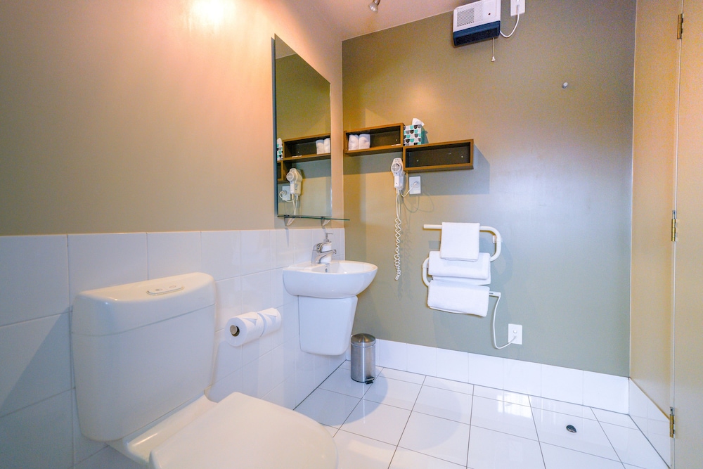 centrepoint on colombo motel