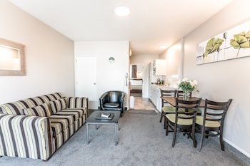 Strathern Motor Lodge,Christchurch>>Akaroa,4 star