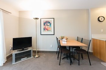 Strathern Motor Lodge,Christchurch>>Akaroa,4 star