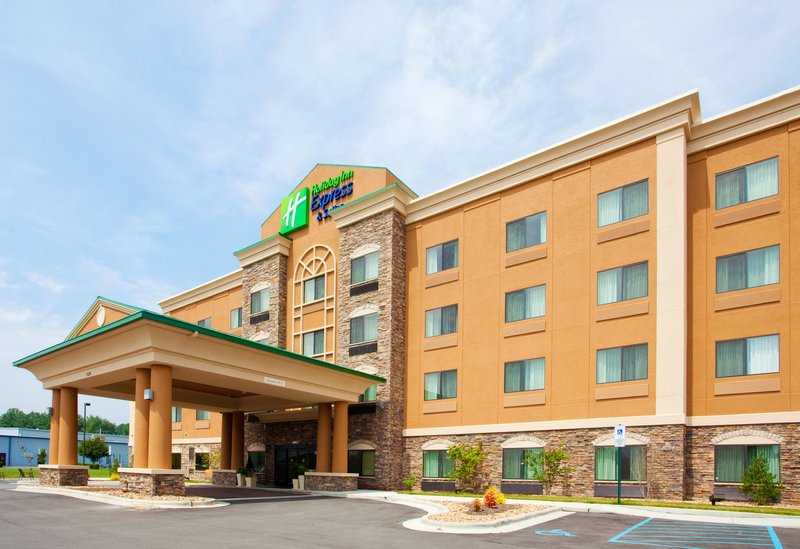 Holiday Inn Express Hotel & Suites Mount Airy