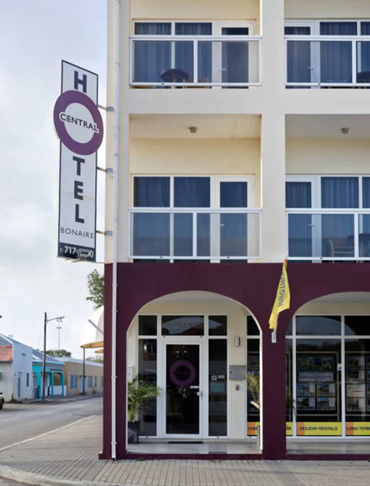 central hotel bonaire