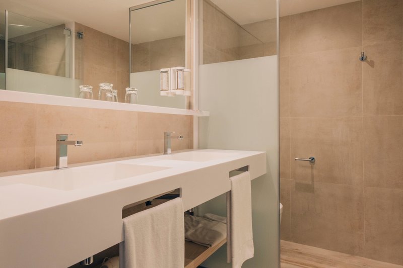 iberostar waves royal andalus