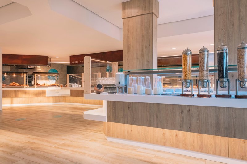 iberostar waves royal andalus