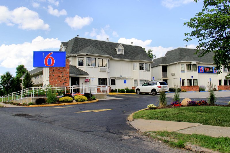 motel 6 enfield ct hartford