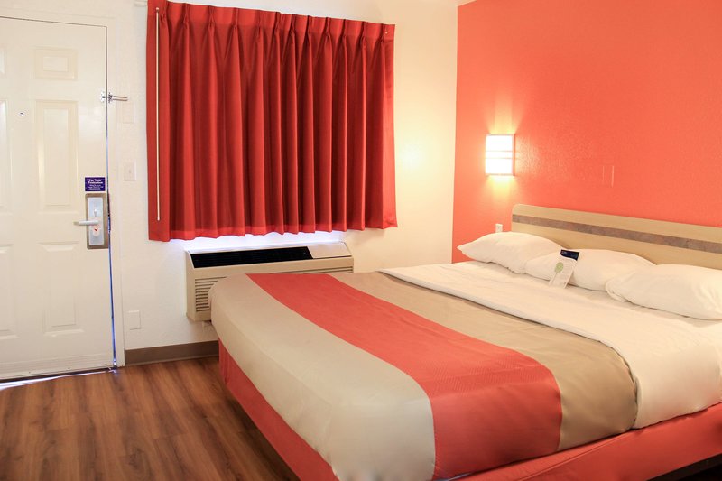 motel 6 enfield ct hartford