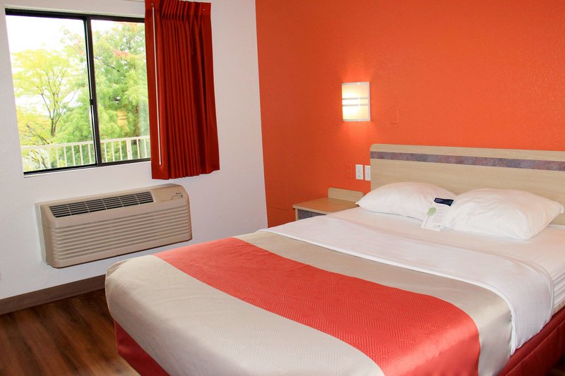 motel 6 enfield ct hartford