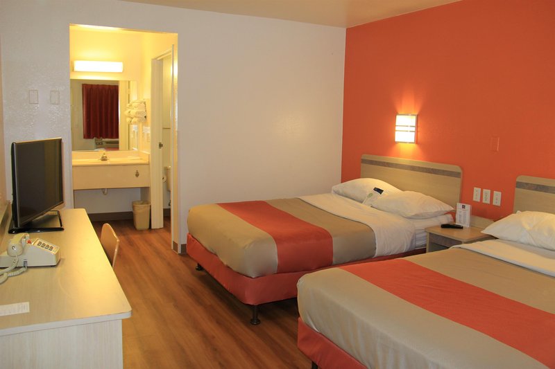 motel 6 enfield ct hartford