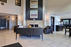 super 8 by wyndham lachenaie terrebonne