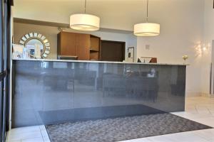 super 8 by wyndham lachenaie terrebonne