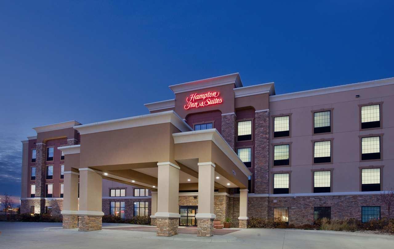 hampton inn and suites st cloud mn