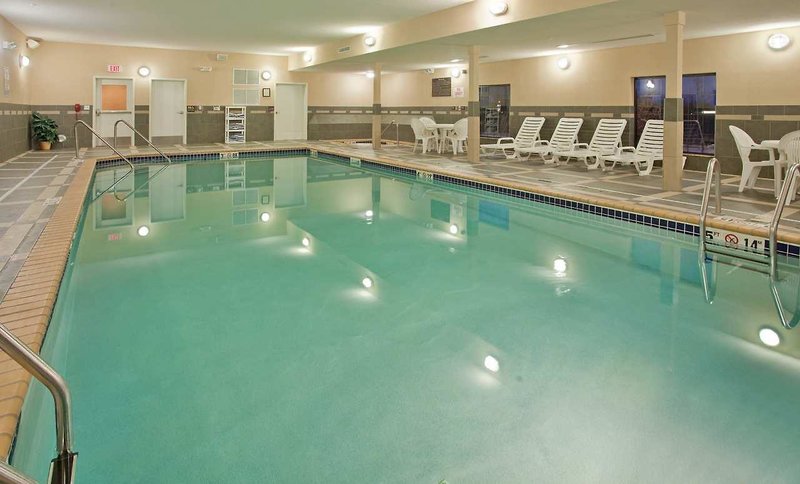hampton inn and suites st cloud mn
