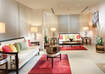 al hail waves hotel managed by centara