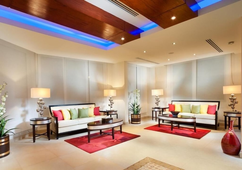 al hail waves hotel managed by centara