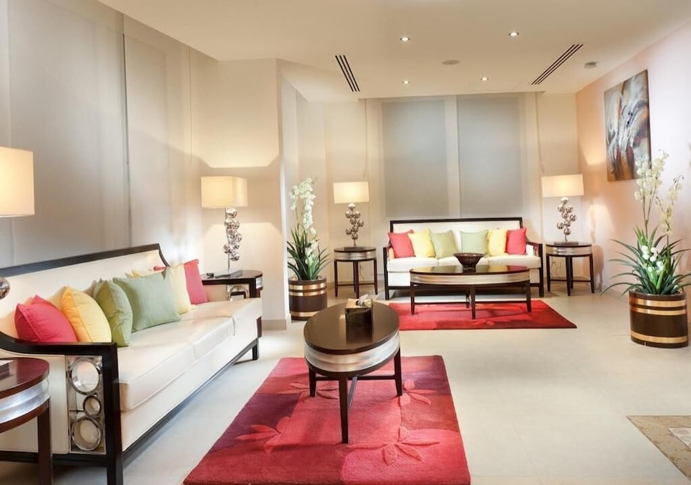 al hail waves hotel managed by centara