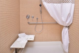 hampton inn iowa city university area