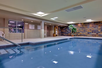 holiday inn express and suites chatham south by ihg