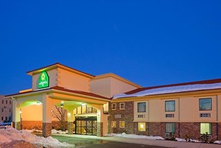 La Quinta Inn By Wyndham West Long Branch,Red Bank>>Long Branch,2.5 star